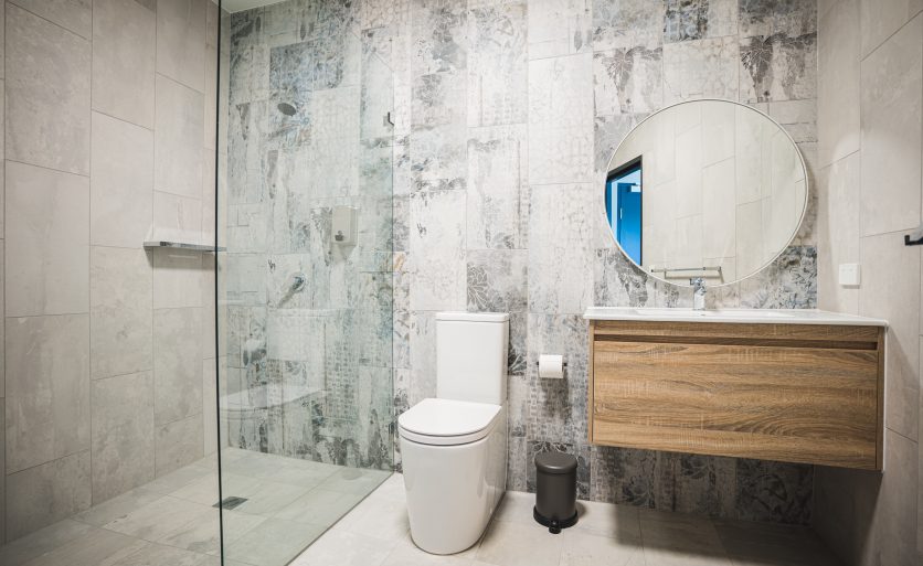 Bathroom Accommodation - The Peakhurst